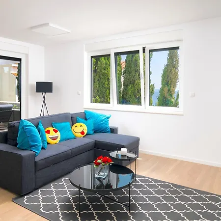 Lux On Kasuni In Apartment