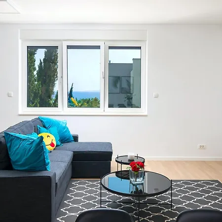 Lux On Kasuni In 스플리트