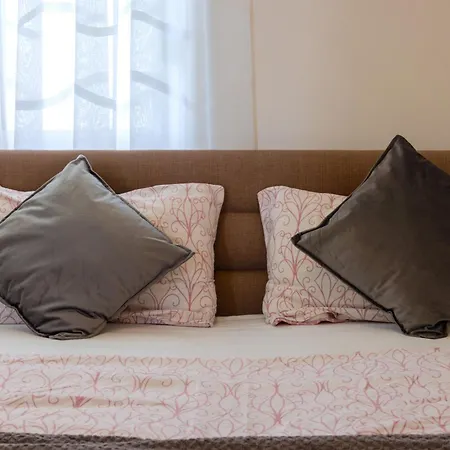 Lux On Kasuni In Апартаменти Спліт